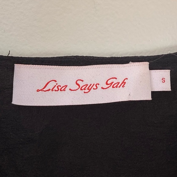 ✨ Lisa Says Gah Tilda Ruffle Wrap Top ✨ - Picture 6 of 8